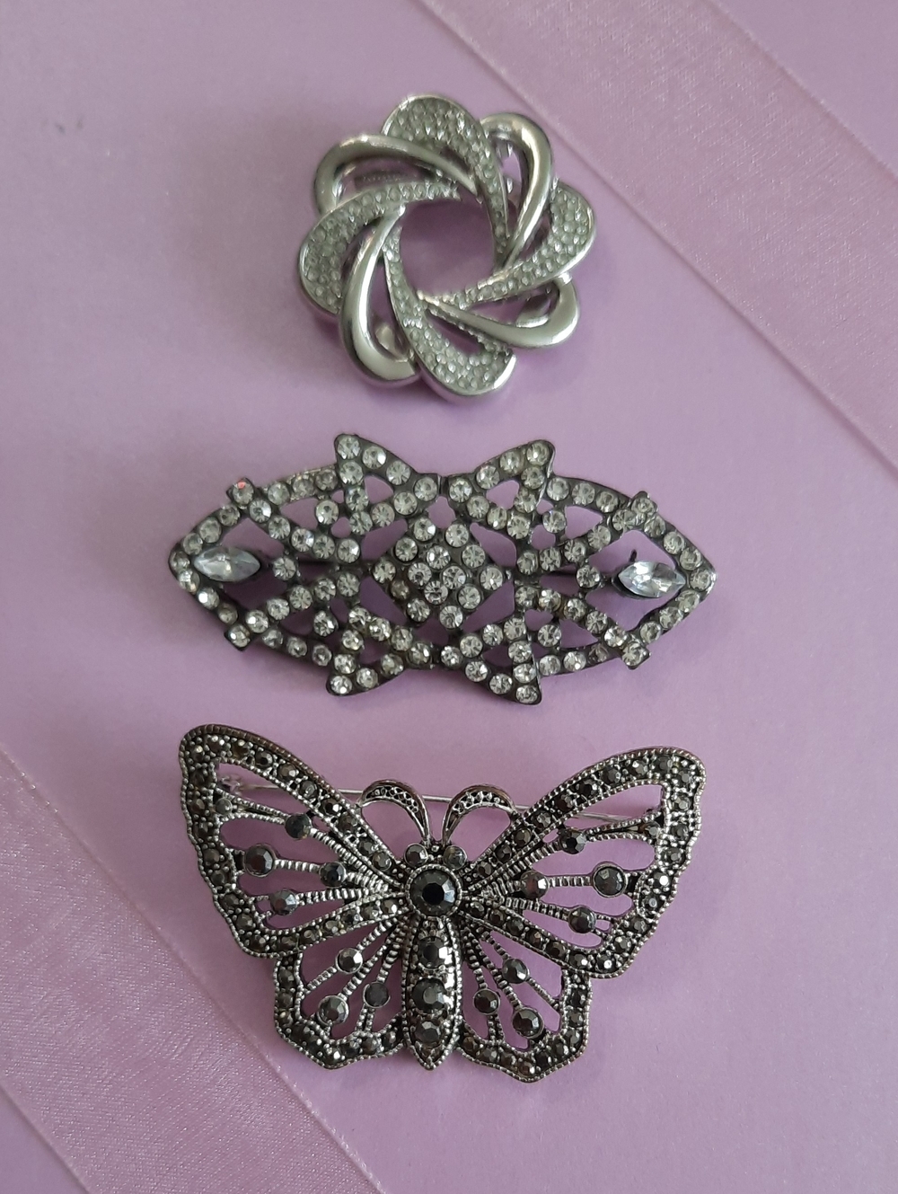 Silver-tone Brooch/Scarf Clip Lot
